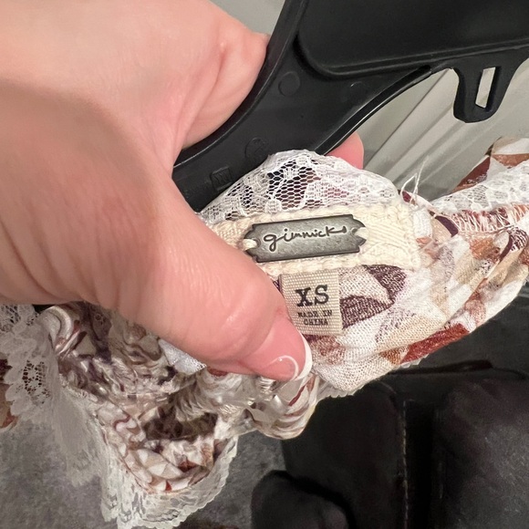 Dressy top - Picture 4 of 4